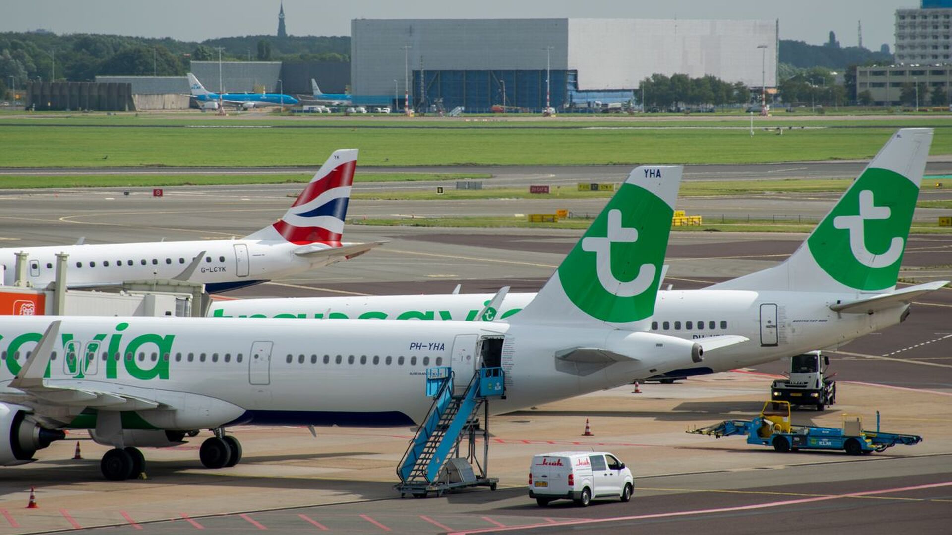 Foto: schiphol-vliegen-vakantie-vliegtuigen-3.jpg